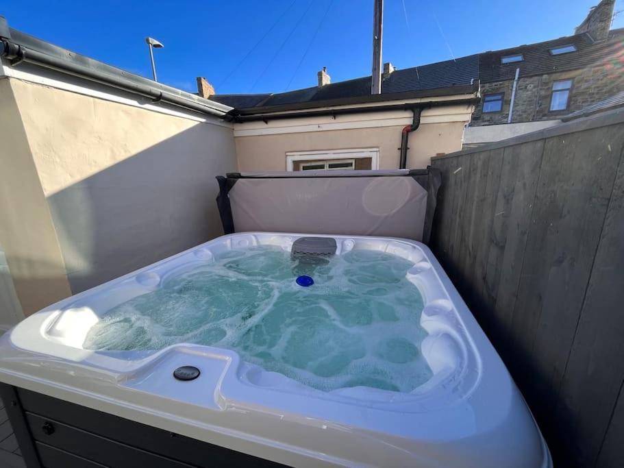 Amazing Sea Views And Hot Tub Villa Amble Buitenkant foto